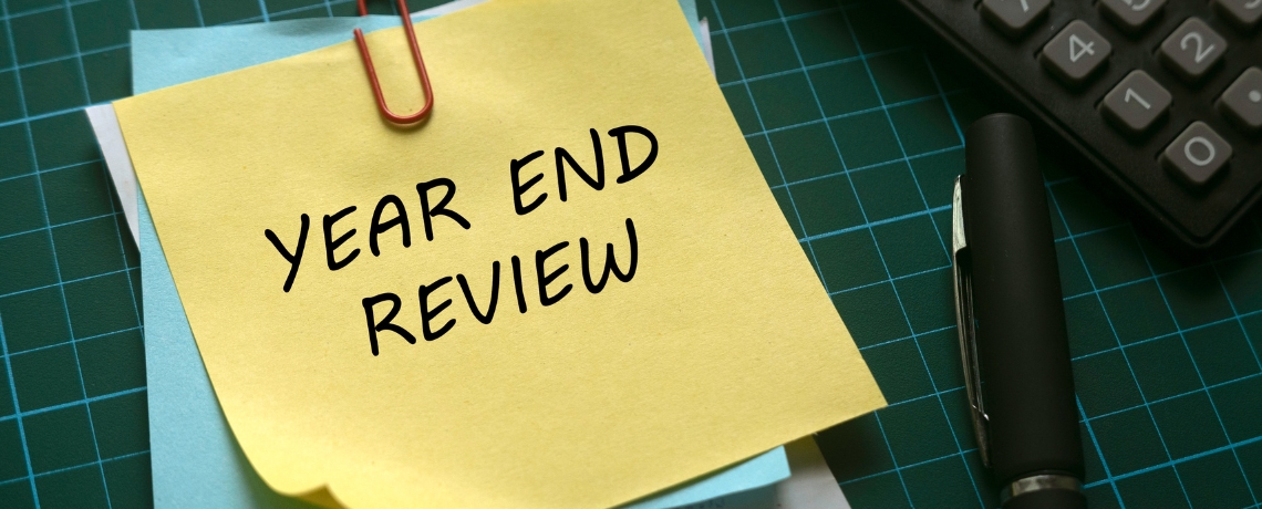 year-end review note on post-it